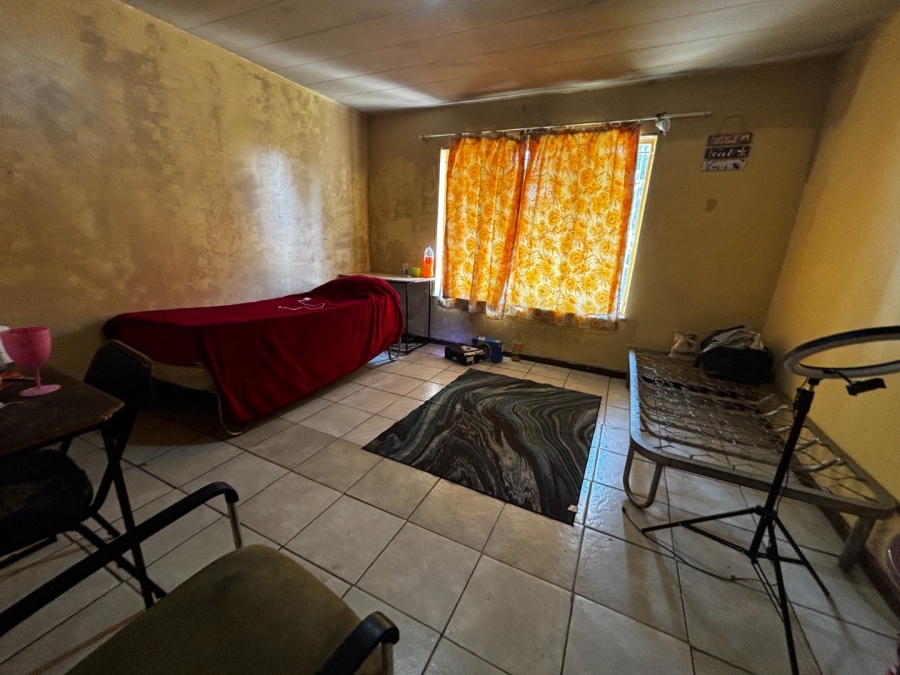 5 Bedroom Property for Sale in Willows Free State
